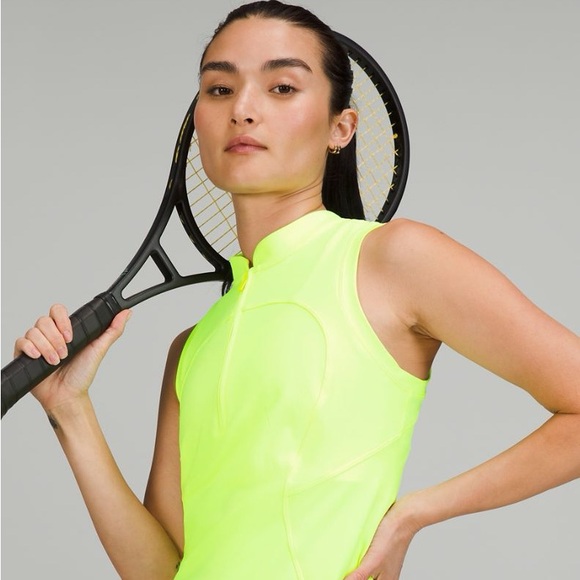 NWOT Lululemon Mock Neck Zip Tank Top SIZE 4 - Picture 2 of 6